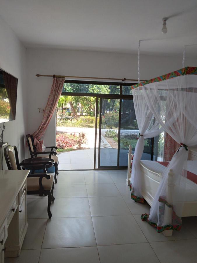 Coconut Tree Village Beach Resort Uroa Dış mekan fotoğraf