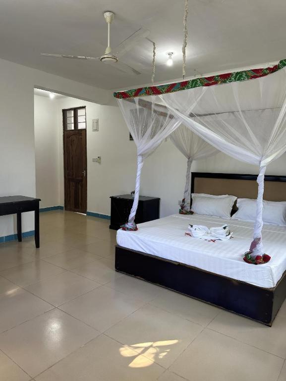 Coconut Tree Village Beach Resort Uroa Dış mekan fotoğraf