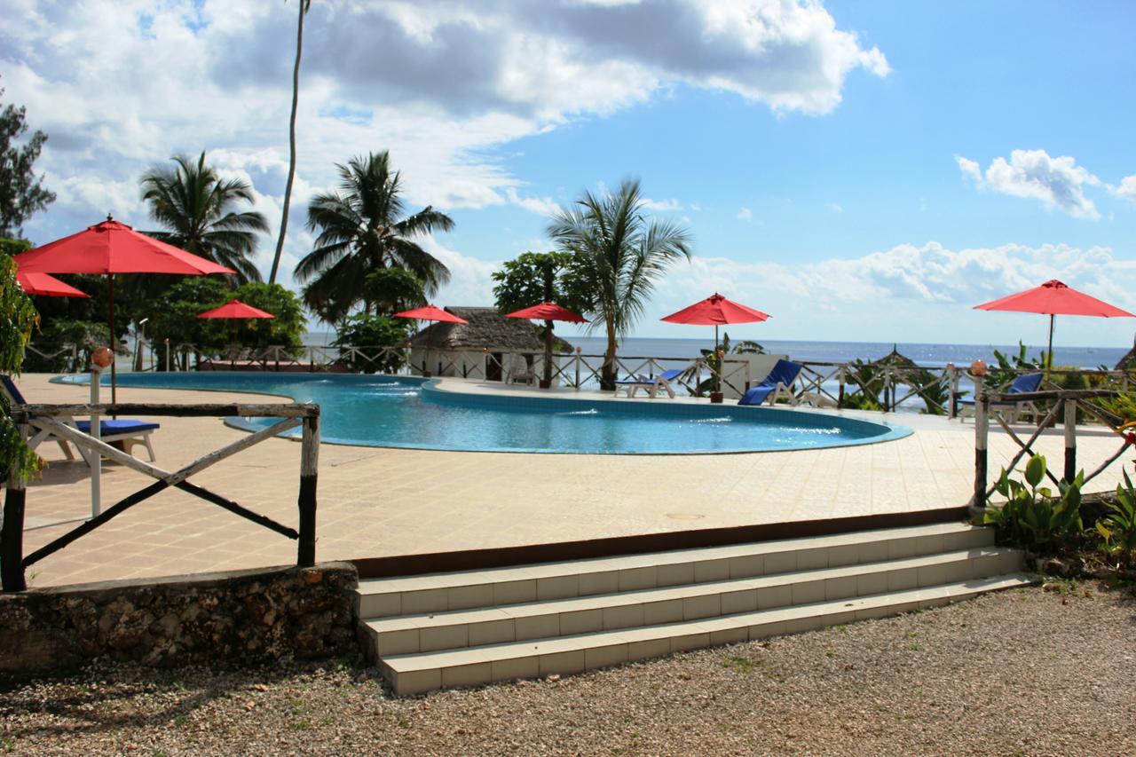 Coconut Tree Village Beach Resort Uroa Dış mekan fotoğraf