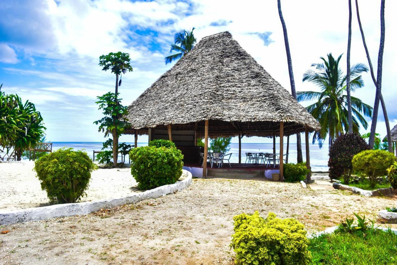 Coconut Tree Village Beach Resort Uroa Dış mekan fotoğraf