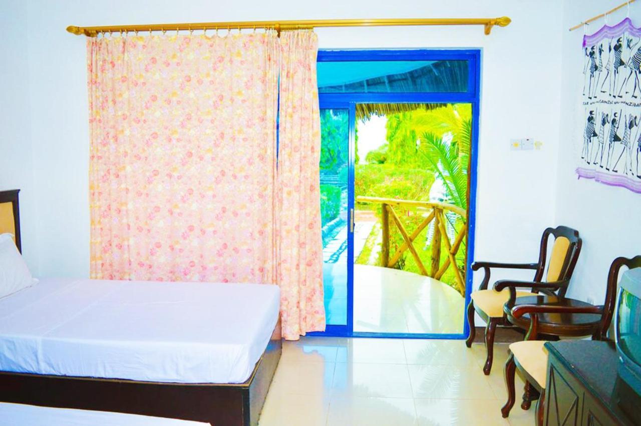 Coconut Tree Village Beach Resort Uroa Dış mekan fotoğraf